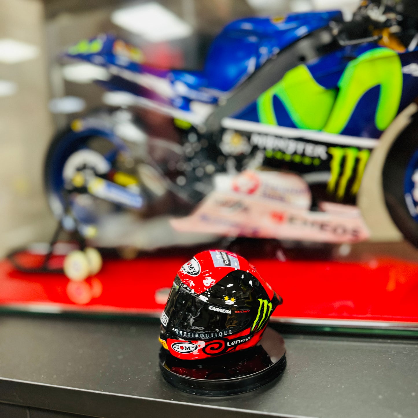 Cascos MotoGP 6cm