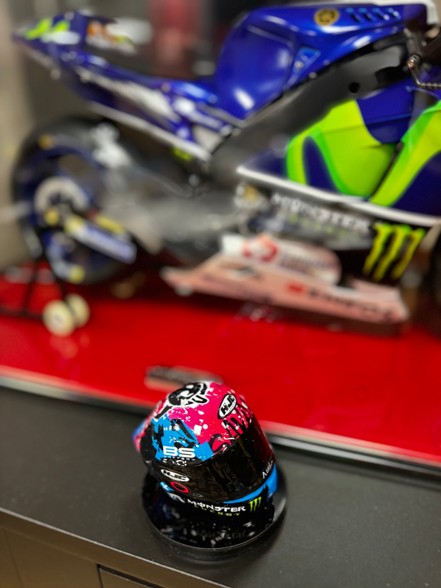 Cascos MotoGP 6cm